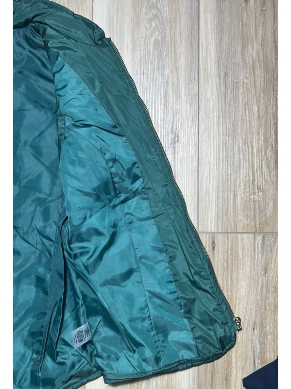 NWT Crown & Ivy Green Striped Quilted Puffer Vest - Women Size Small - Picture 6 of 9